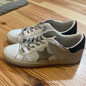 Women’s Vintage Havana 8.5 Gadol sneakers